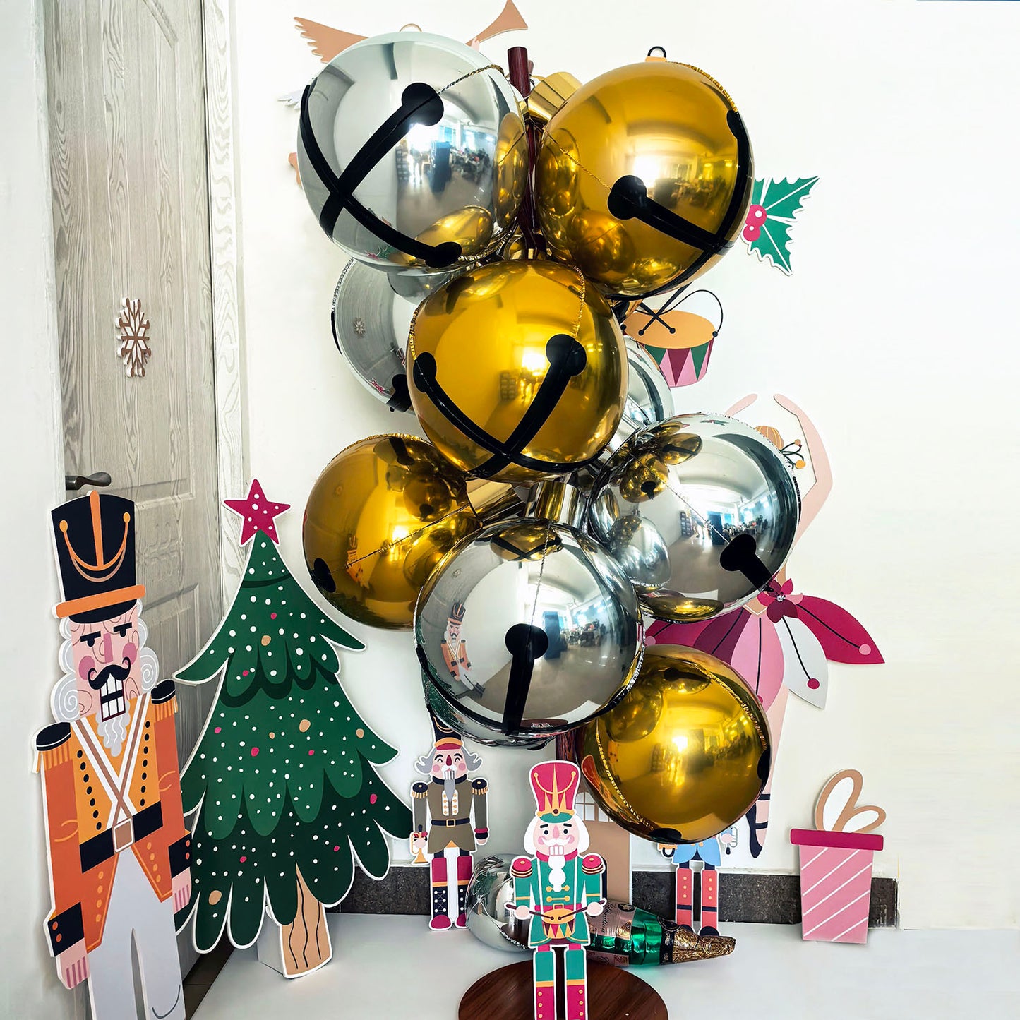 DIY Christmas Bell Ornament Balloon Kit 10count/Pack