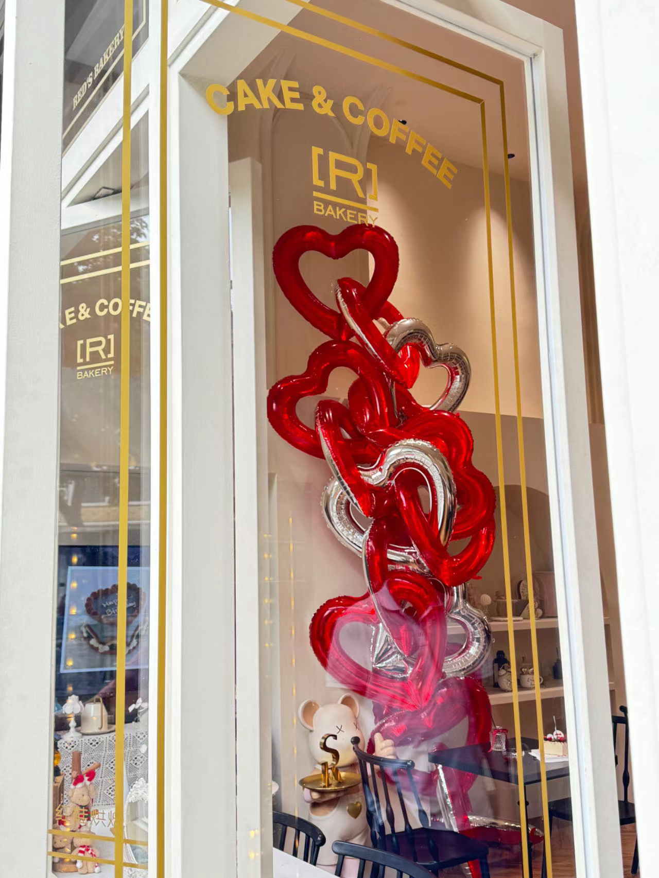 32" Red Heart Foil Balloons (6 Pack)