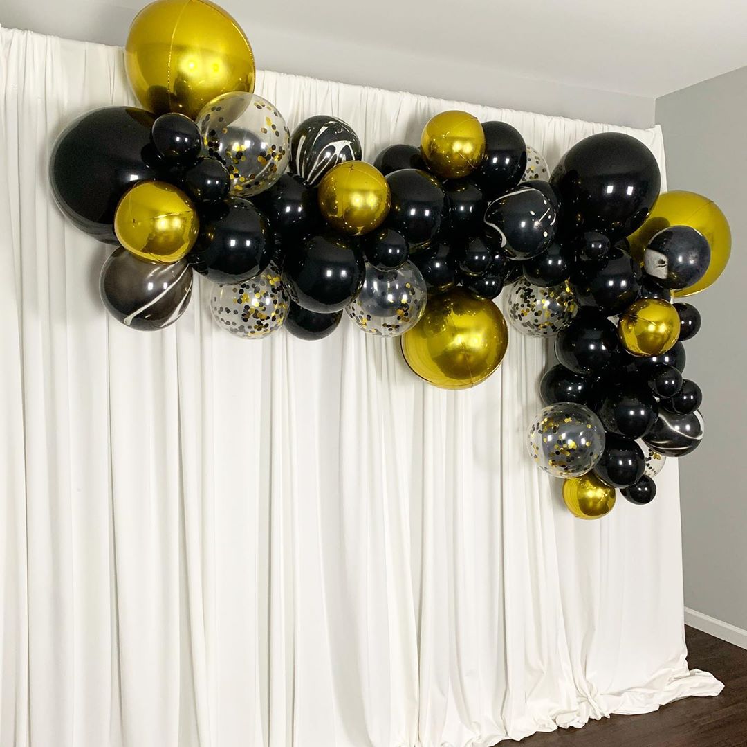 Eanjia Gold and Black Balloons Garland Kit 5"-18" Agate Balloons Confetti Balloons Gold Orb Balloons Arch for Birthday Masquerade Gasby Party Decor