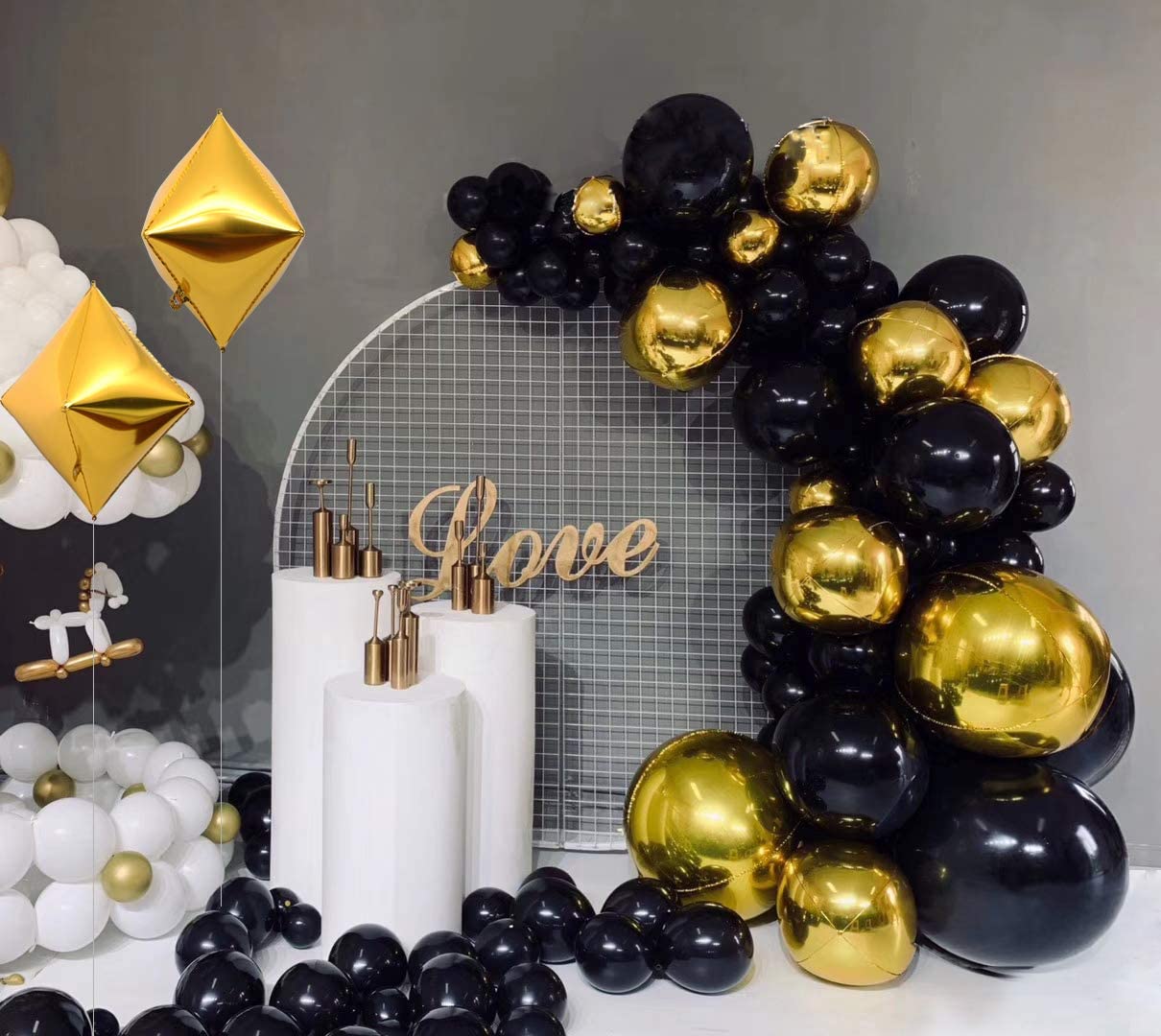 Eanjia 4D Gold Polyhedron Rhombus Foil Balloons 4count Hangable Gold Diamond Cube Mylar Balloons Graduation Balloons for Birthday Wedding Baby Shower Birthday Celebration Party Supplies Garland Decor