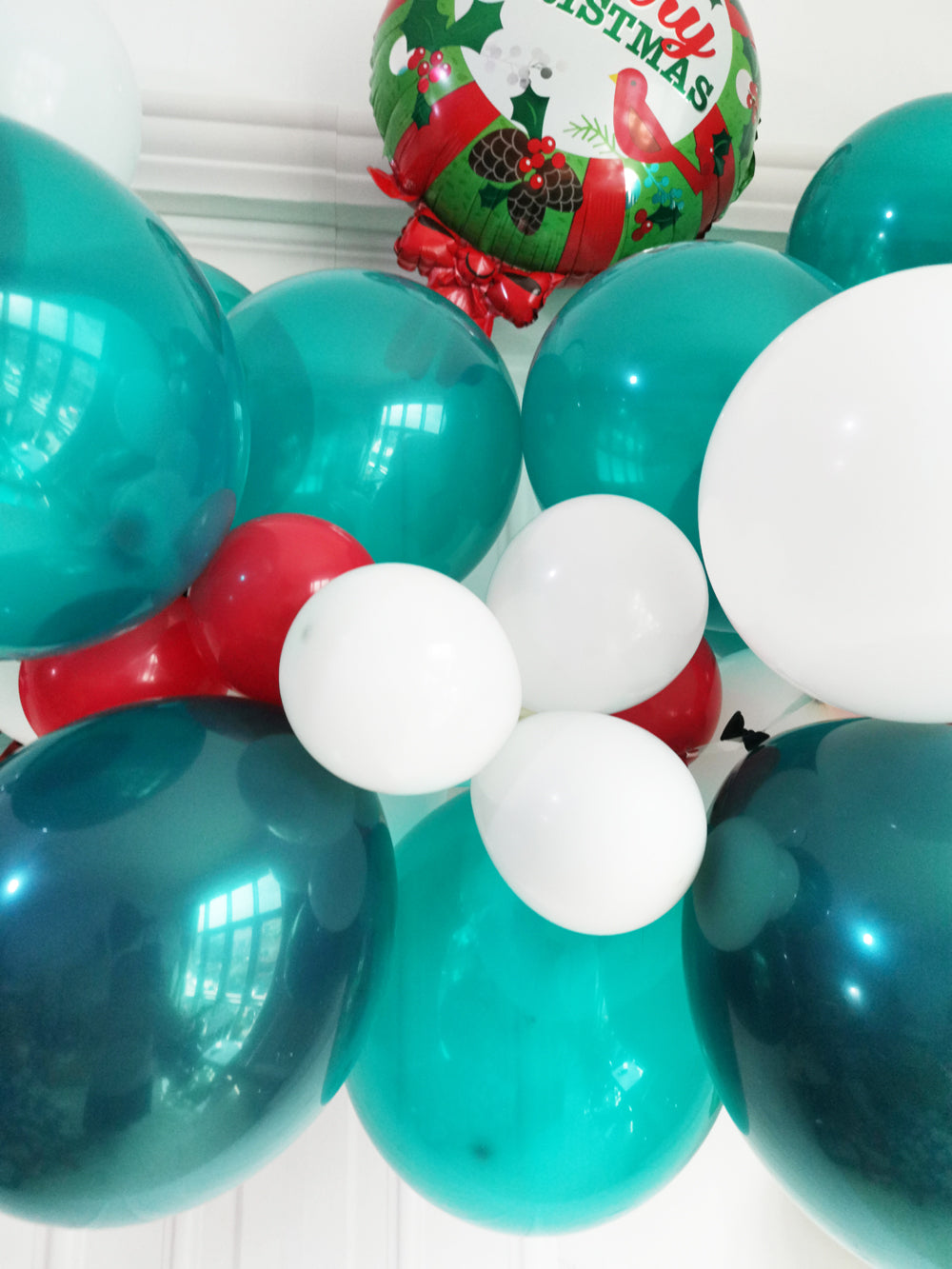 Eanjia Forest Theme Balloons Garland Kit DIY Balloon Arch Double Stffed Forest Green 5-18" Latex Balloons 8ft Stipe Tape Glue Dots for Christmas Party Jungle Safari Birthday Decoration